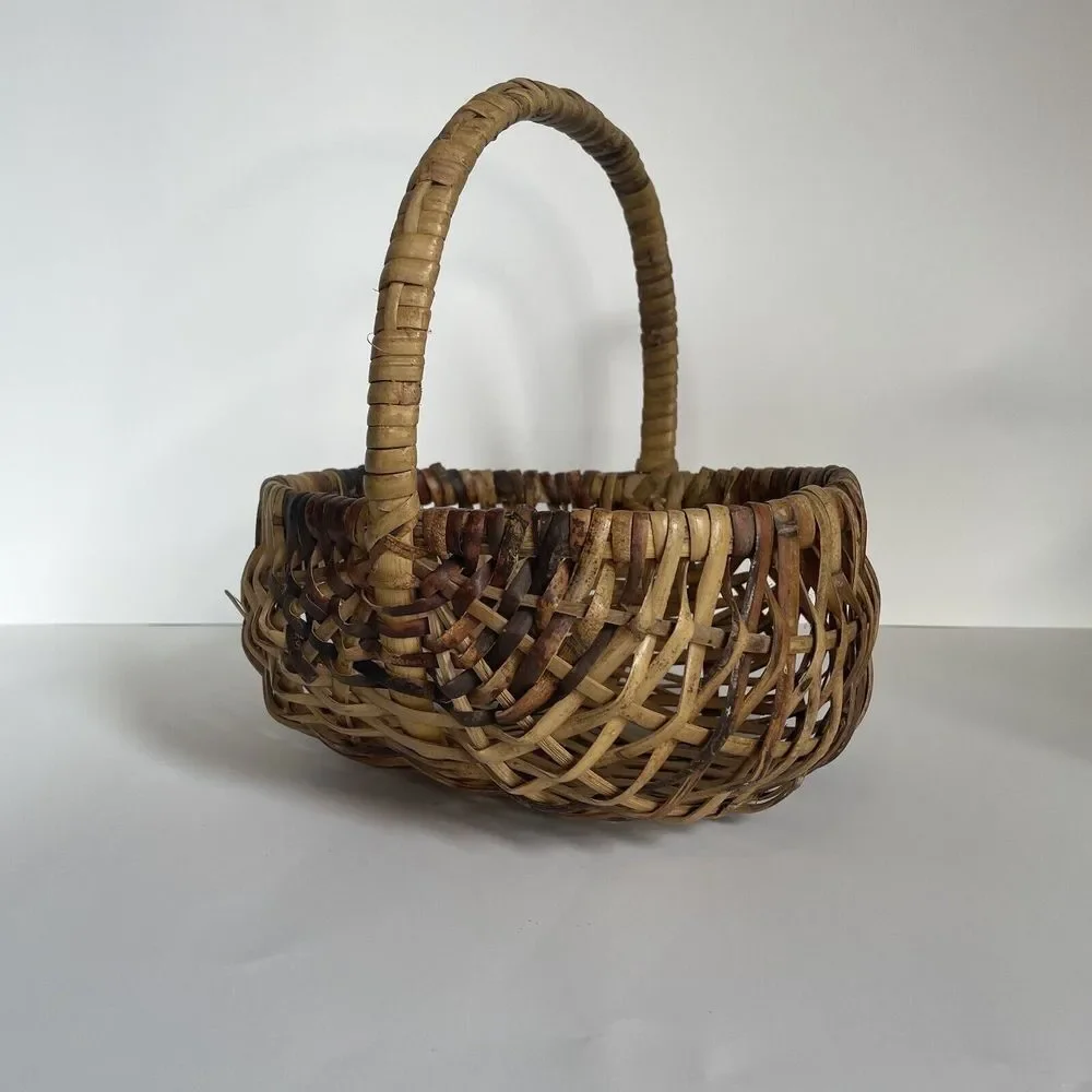 Vintage Multicolor Buttocks Basket Hand‎ Woven Egg Gathering Primitive Splint